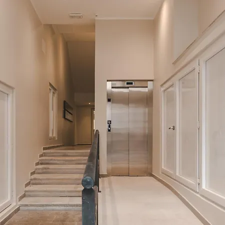 Elegance With Terrace- Ac- Ultra Wi-fi * Trieste